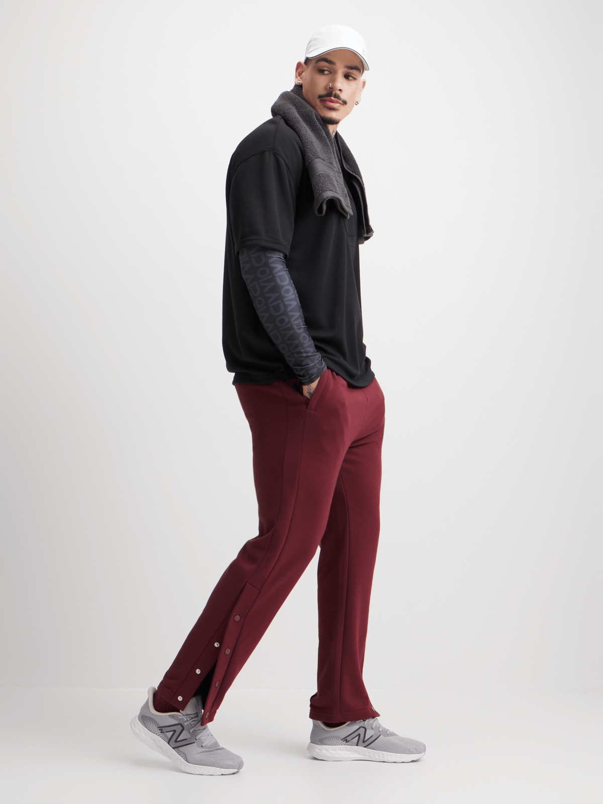 Men&#39;s Maroon Open Leg Piping Detail Fleece Joggers – Ultimate Comfort &amp; Style