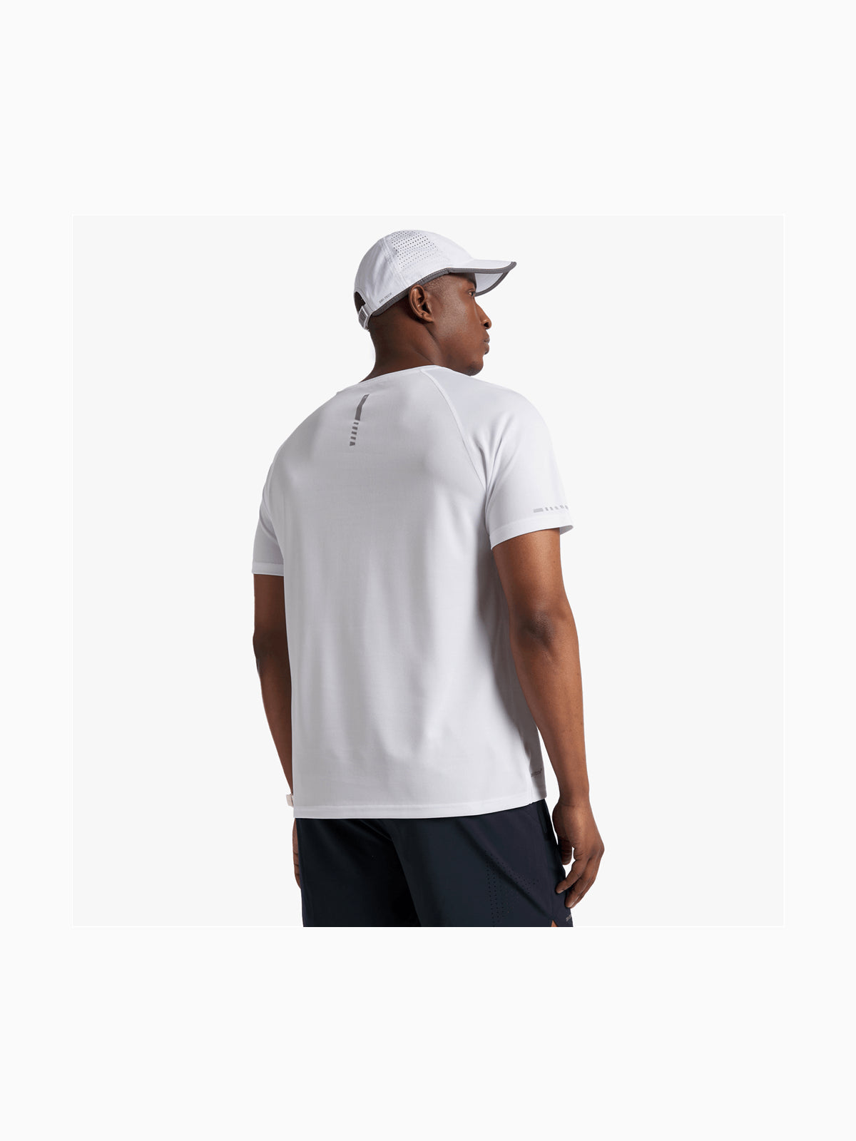 Men&#39;s Dri-Tech White Performance T-Shirt: Lightweight, Reflective, Chafe-Reducing Top