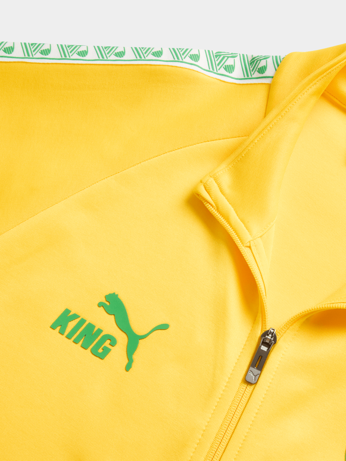 Puma Men&#39;s Mamelodi Sundowns King Anthem Yellow Jacket - Lightweight Soccer Fan Gear