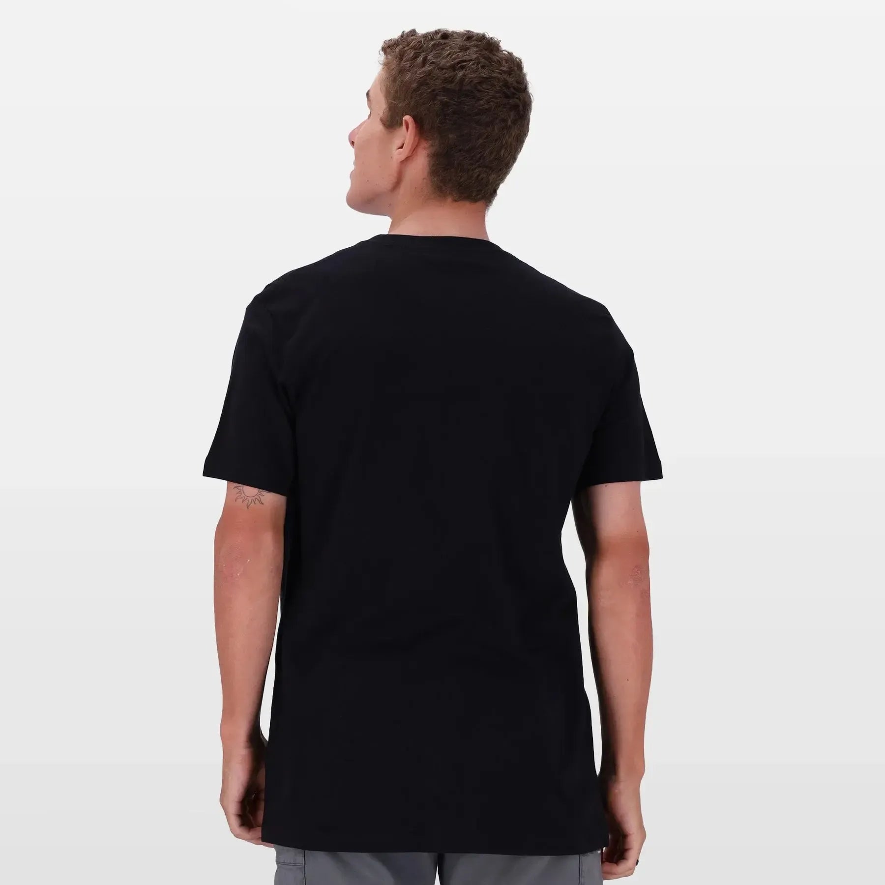 Salomon Hidden Graphic Tee: Lightweight, Comfortable Men's Short-Sleeve for Everyday Adventures