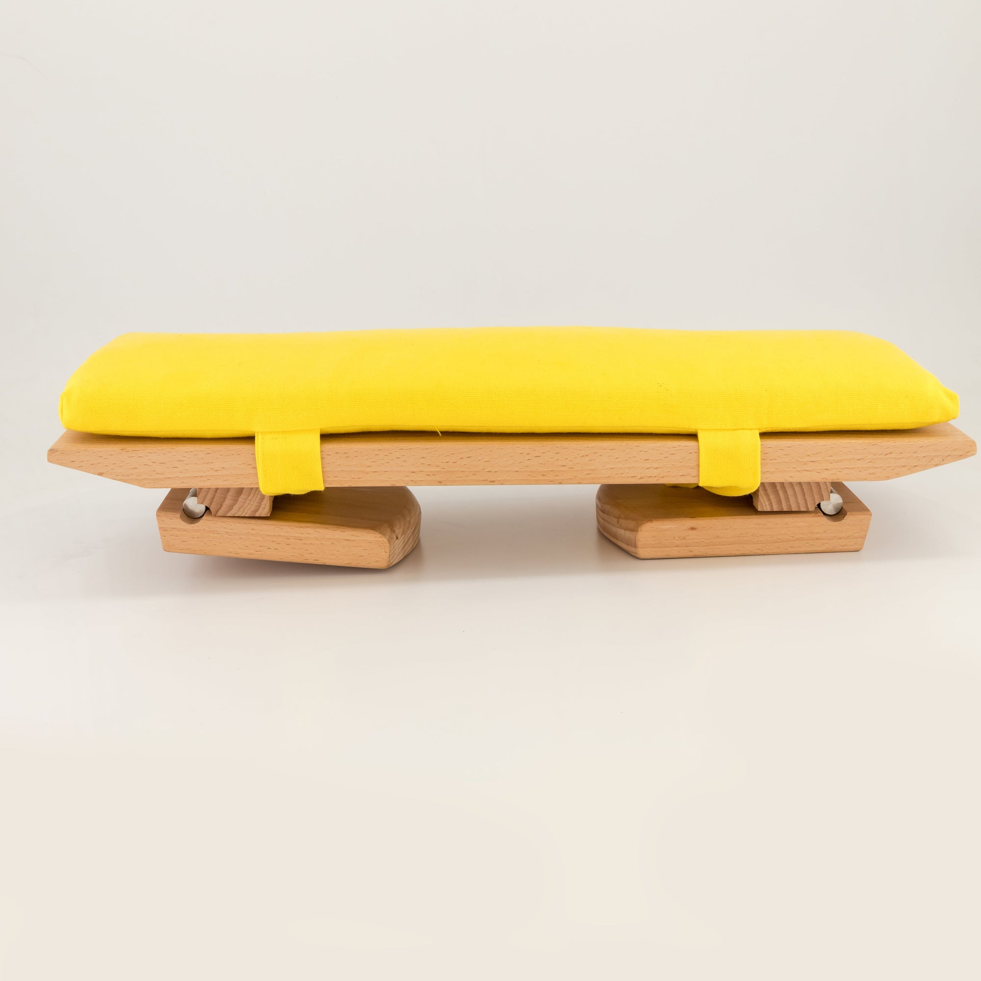Ergonomic Sunshine Yellow Birch Wood Meditation Bench: Spine Support, Knee Comfort
