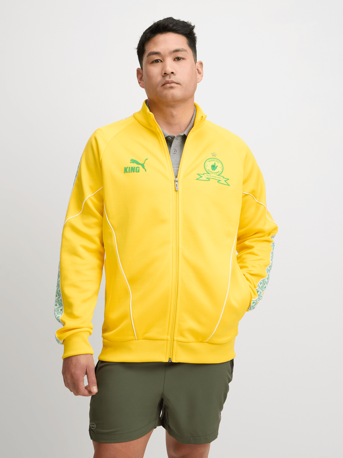 Puma Men&#39;s Mamelodi Sundowns King Anthem Yellow Jacket - Lightweight Soccer Fan Gear