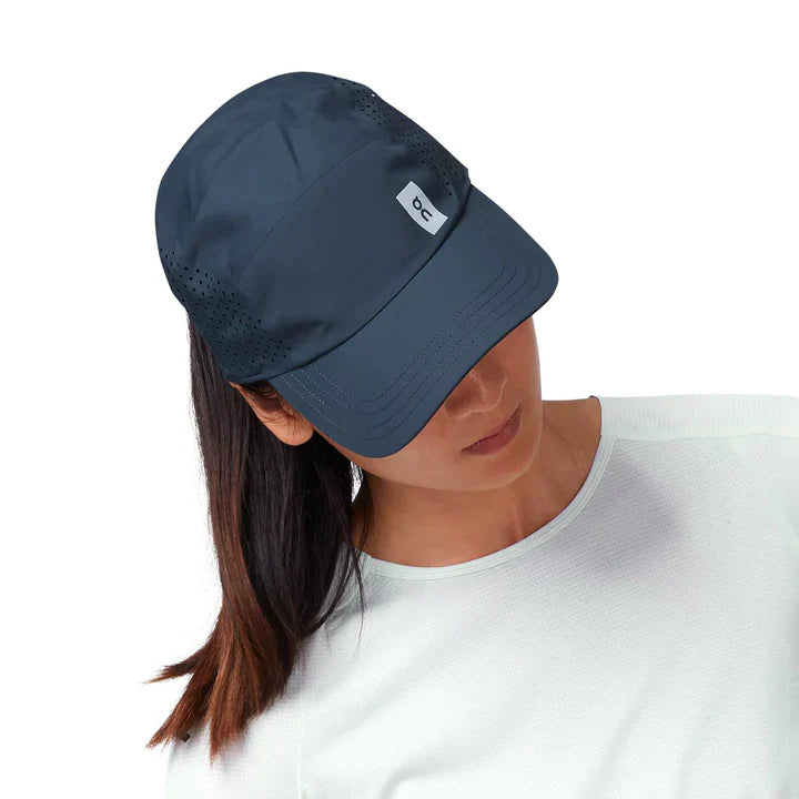 On Lightweight Cap Navy