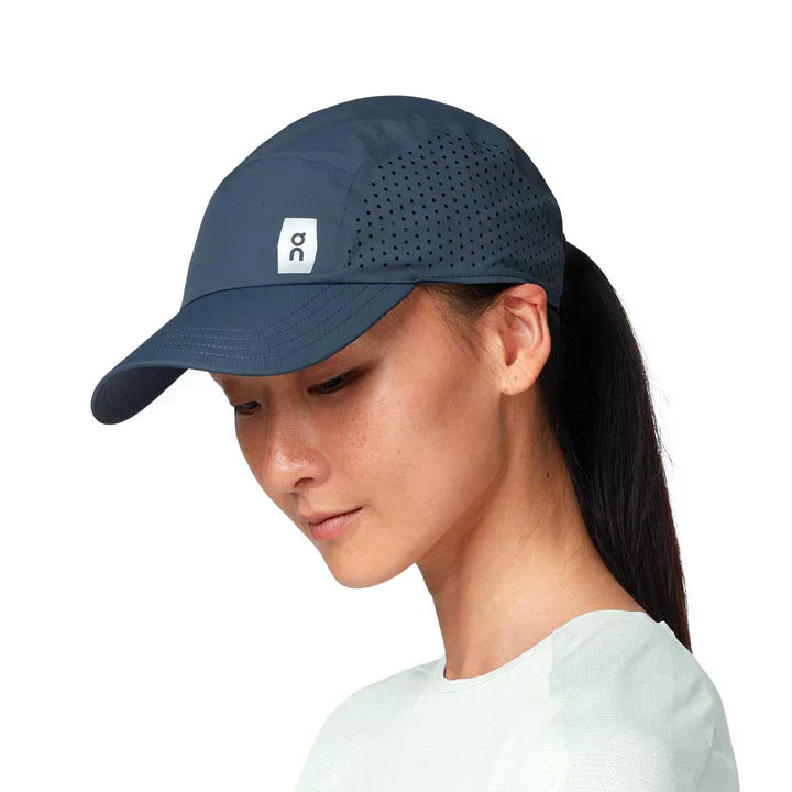 On Lightweight Cap Navy