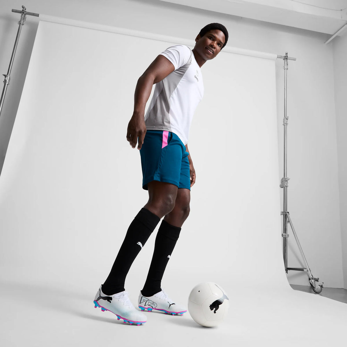 Puma Future 7 Play FG/AG White