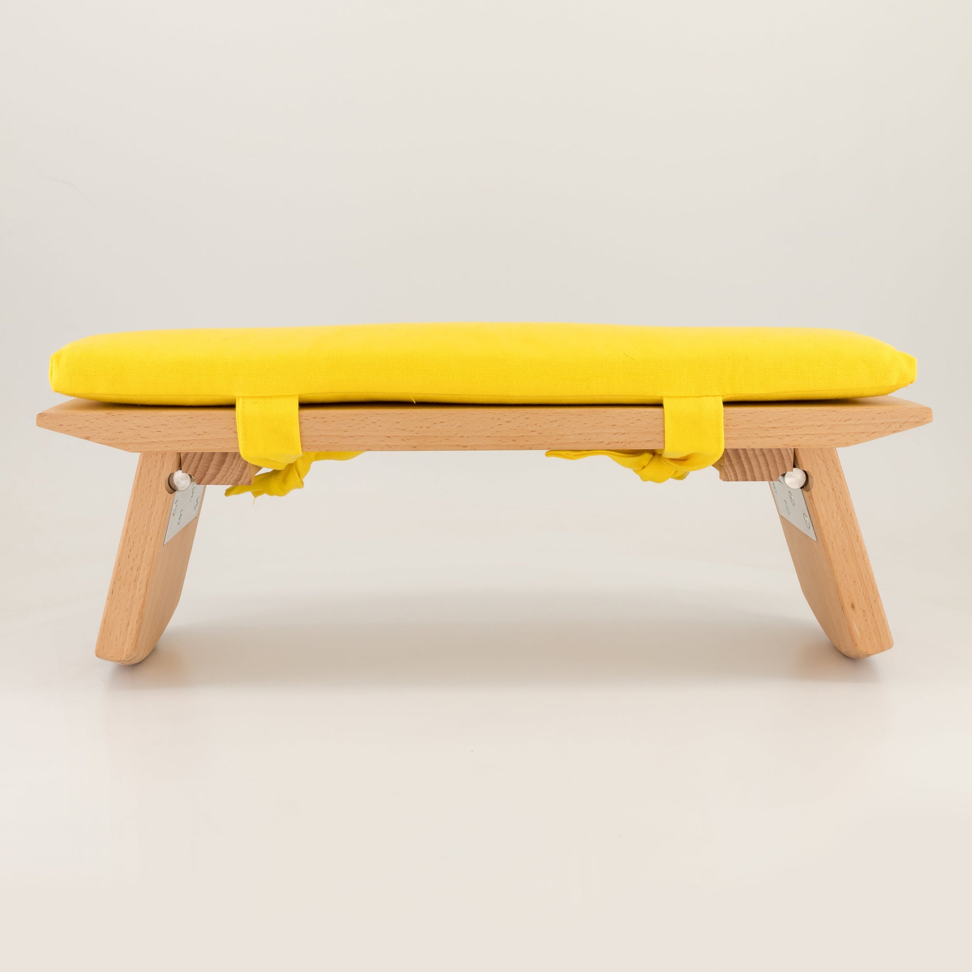 Ergonomic Sunshine Yellow Birch Wood Meditation Bench: Spine Support, Knee Comfort